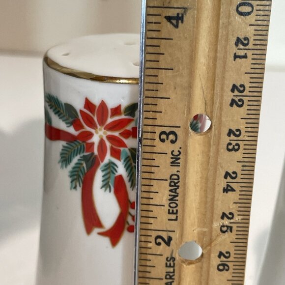 Vintage Christmas Poinsettia & Ribbons Salt and Pepper Shaker Set Holiday KMart - Picture 7 of 8